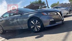 نيسان ألتيما